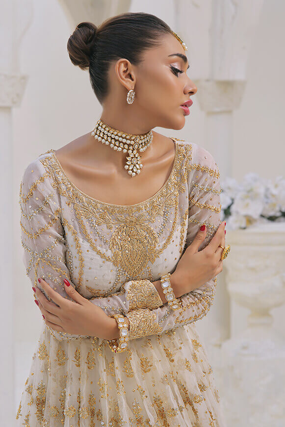 AMEERAH – IVORY & GOLD