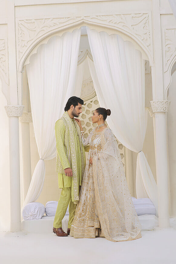 AMEERAH – IVORY & GOLD