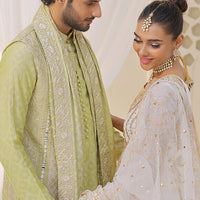 AMEERAH – IVORY & GOLD