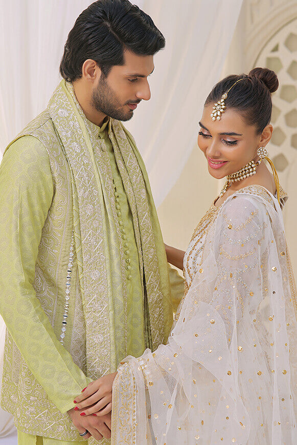 AMEERAH – IVORY & GOLD