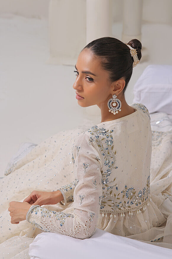 SELENE – IVORY WITH SILVER