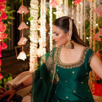 Ayeza Khan - Emerald Custom