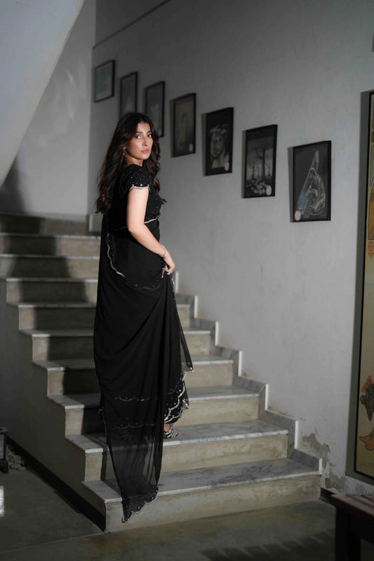 Ayeza Khan - Black Swan