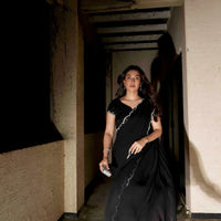 Ayeza Khan - Black Swan