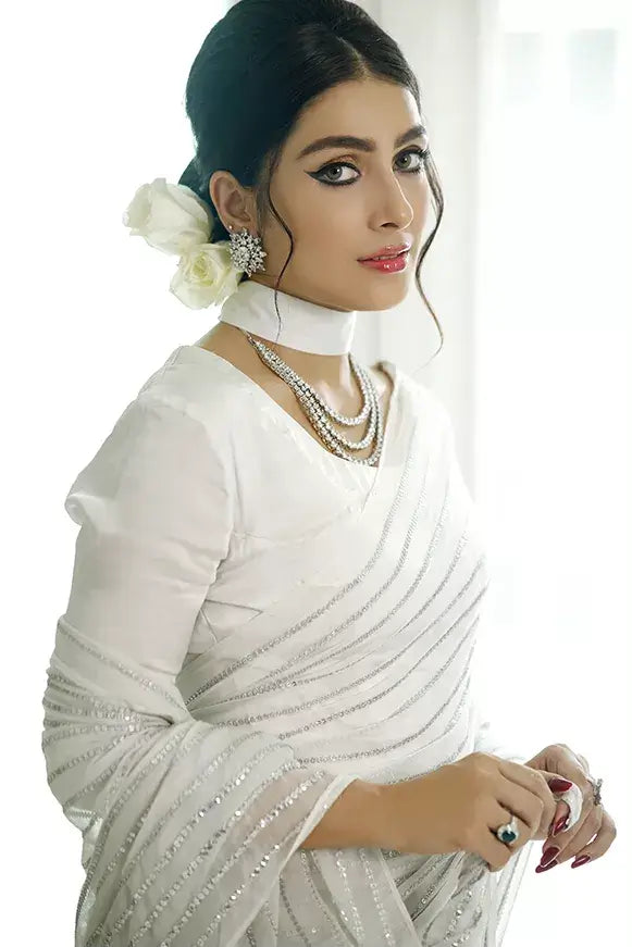 Noor - Ayezah Khan
