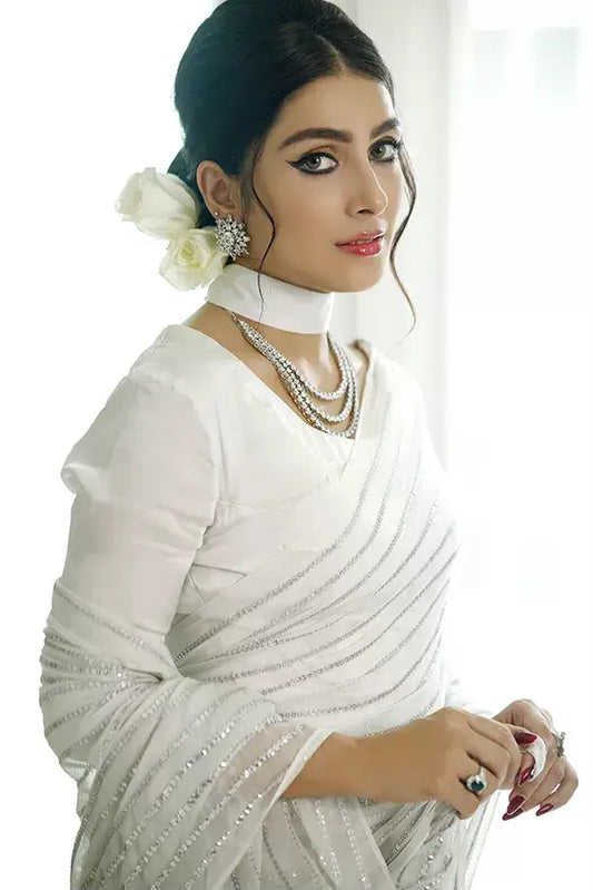 Noor - Ayezah Khan