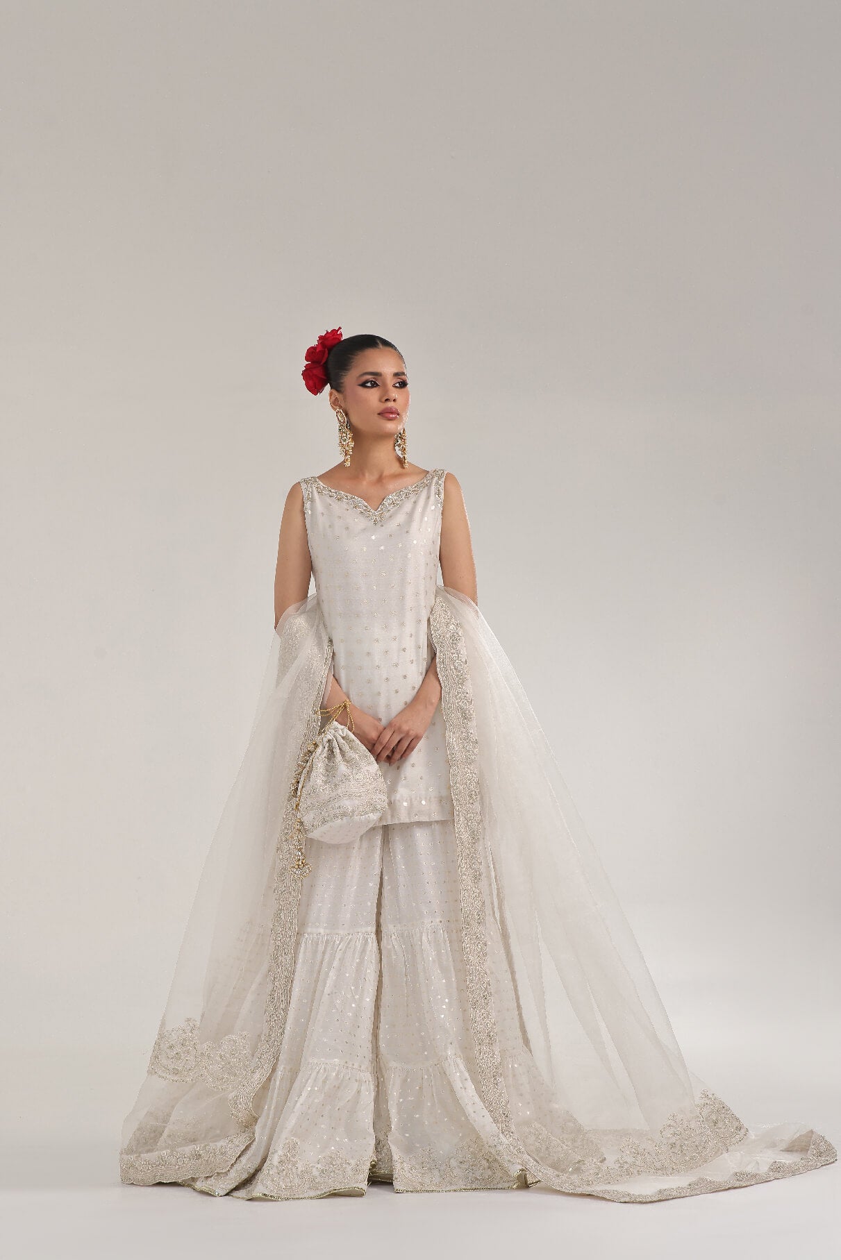 Swan – Off-white Gharara