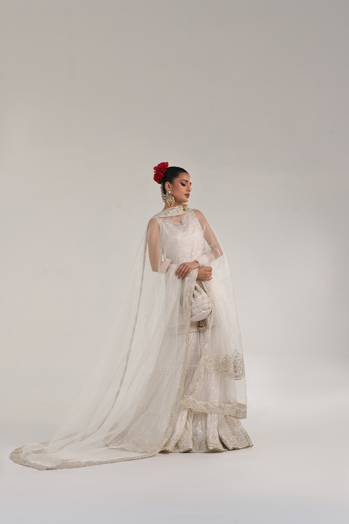 Swan – Off-white Gharara