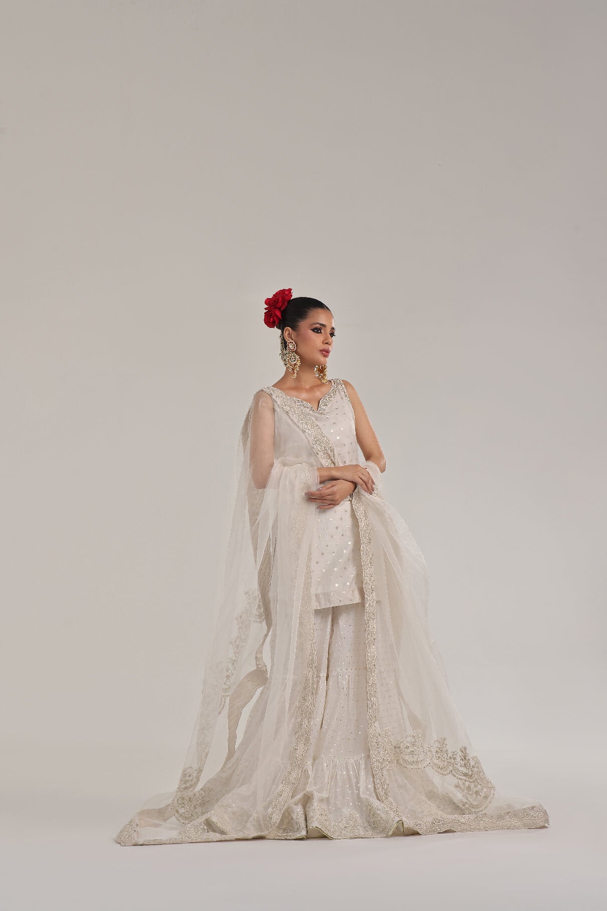 Swan – Off-white Gharara