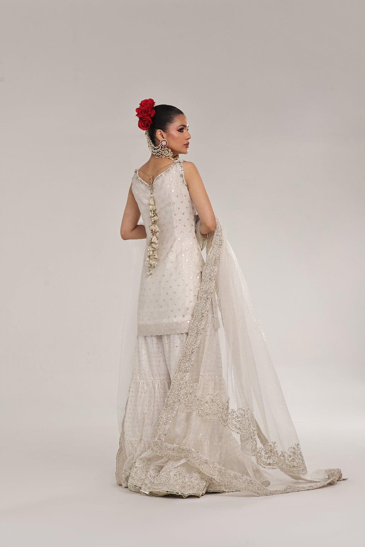 Swan – Off-white Gharara